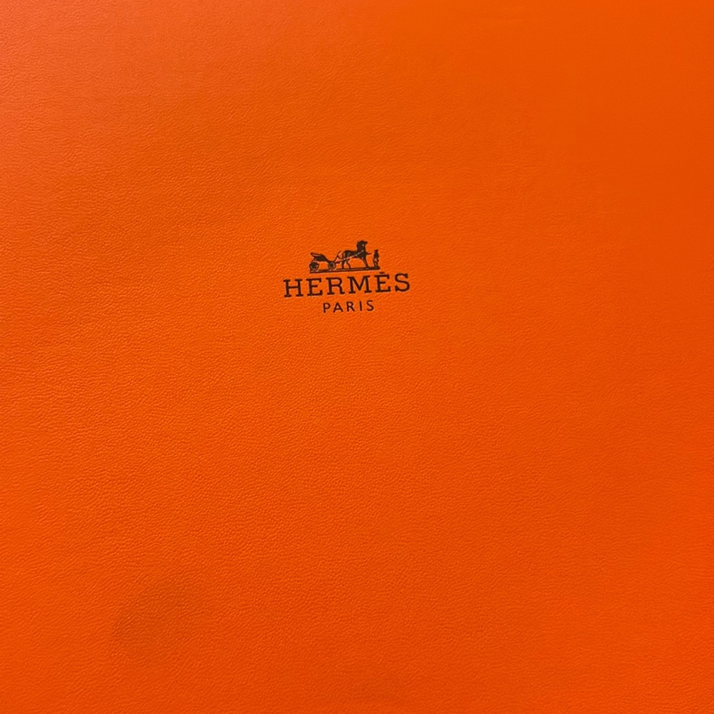 Hermes men loafer
 size- 11
Brand new condition 
Selling because doesn’t fit me